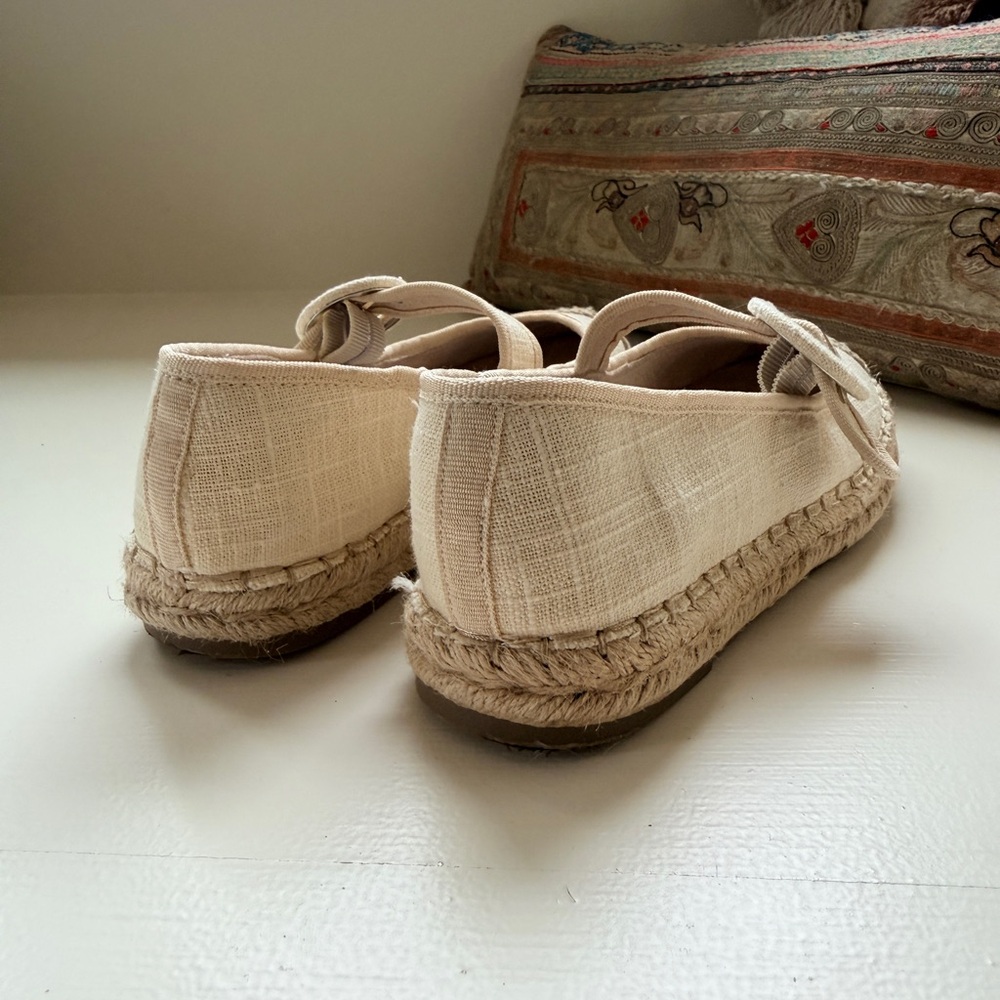 NWOT Bandolino Linen Crochet Toe Espadrille Mary Janes - 6.5 - Picture 4 of 10